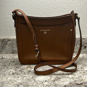 Michael Kors Jet Set Charm crossbody bag, tan leather